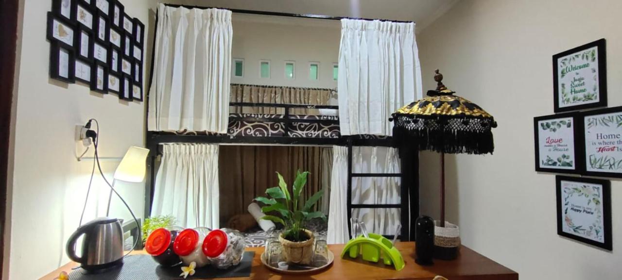 Coliving Jogja Sweet Home Kost Lengkap Di Jogjakarta Luaran gambar