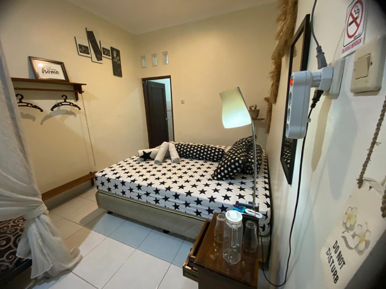 Coliving Jogja Sweet Home Kost Lengkap Di Jogjakarta Bilik gambar