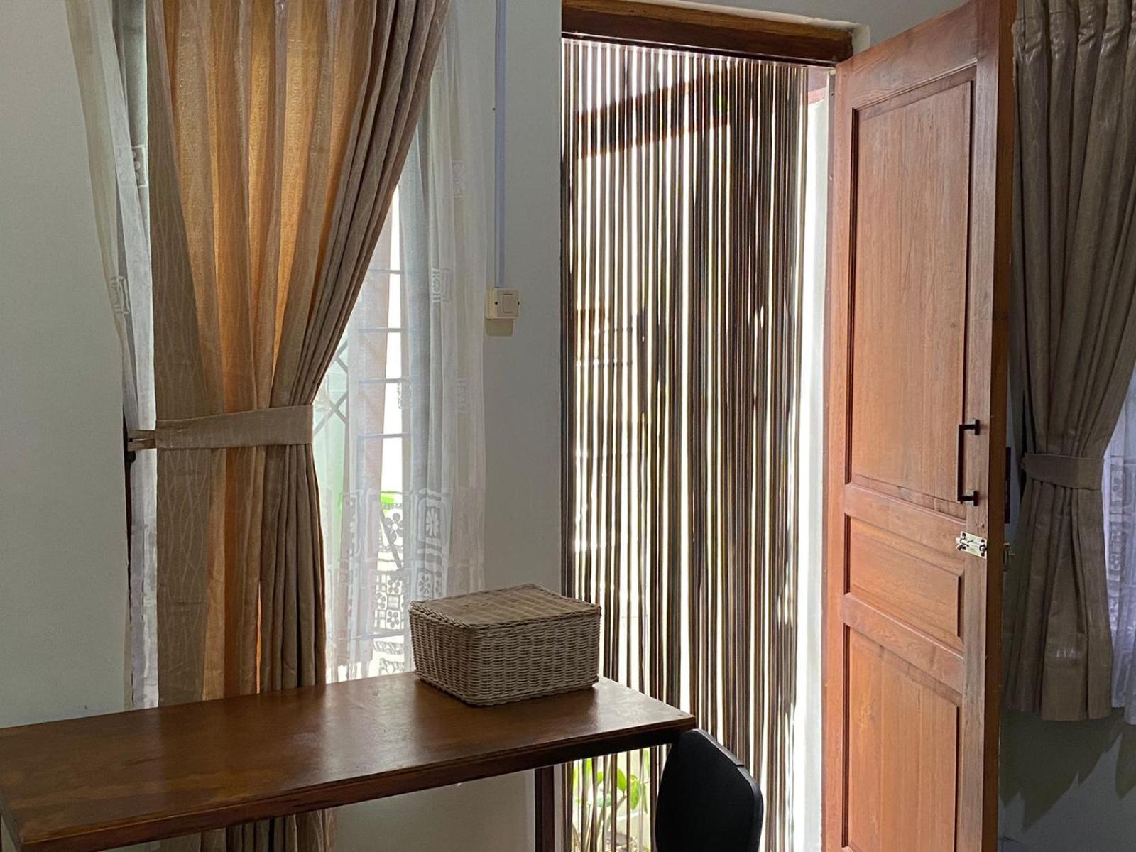 Coliving Jogja Sweet Home Kost Lengkap Di Jogjakarta Bilik gambar