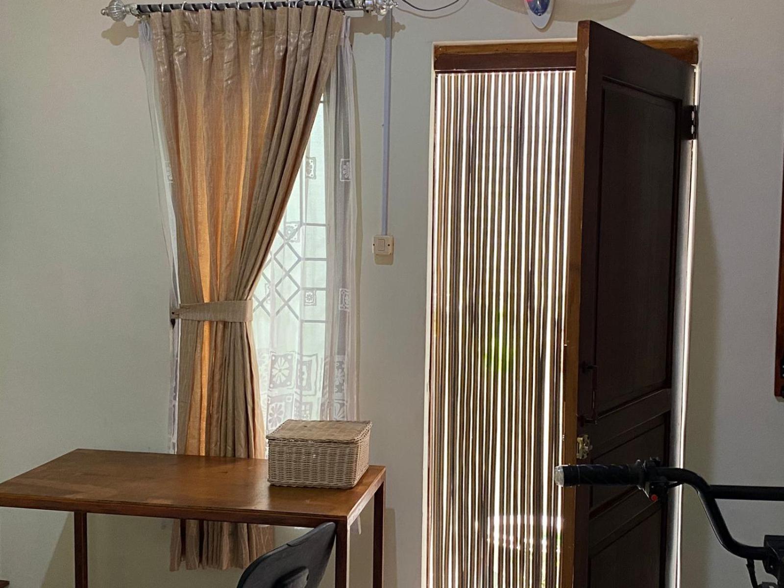 Coliving Jogja Sweet Home Kost Lengkap Di Jogjakarta Bilik gambar