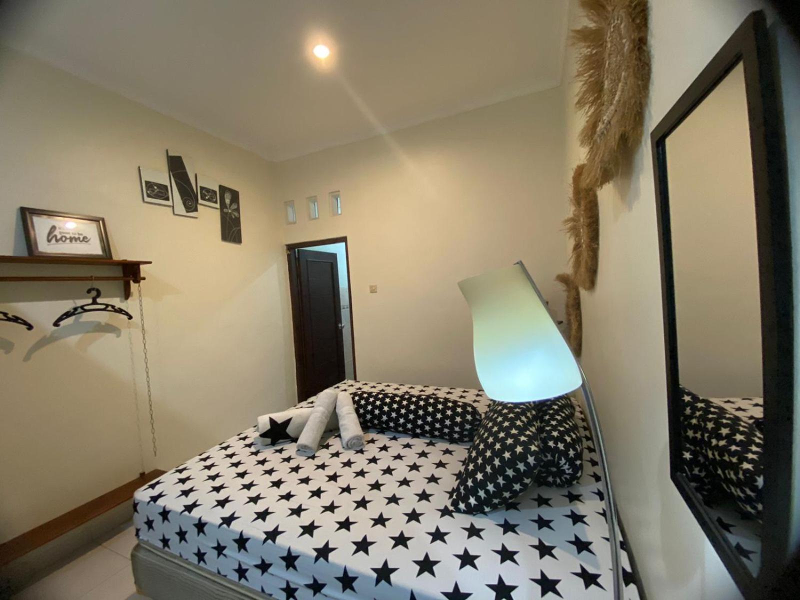 Coliving Jogja Sweet Home Kost Lengkap Di Jogjakarta Bilik gambar